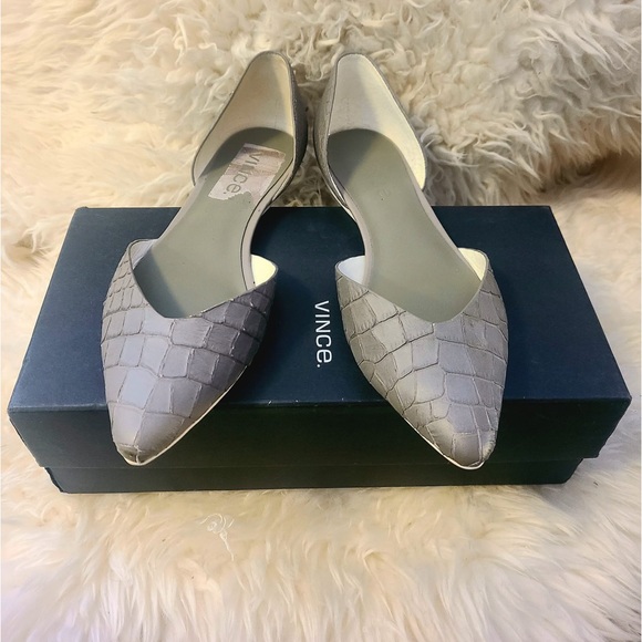 Vince. d’Orsay grey croc emboss leather flats size 7 - Picture 2 of 3